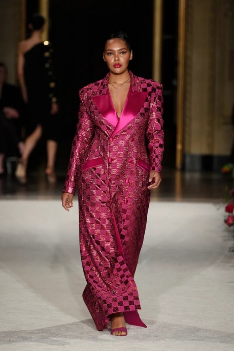 Коллекция Christian Siriano Ready-To-Wear Осень-Зима 2023 Коллекция Christian Siriano Ready-To-Wear Осень-Зима 2023