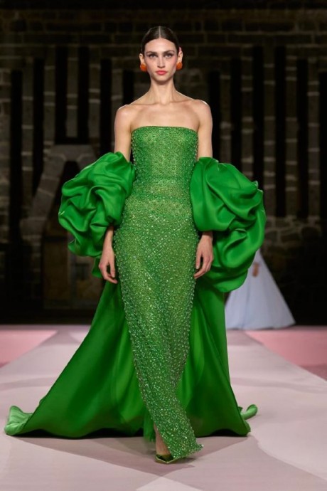Коллекция Carolina Herrera Resort Весна-Лето 2025