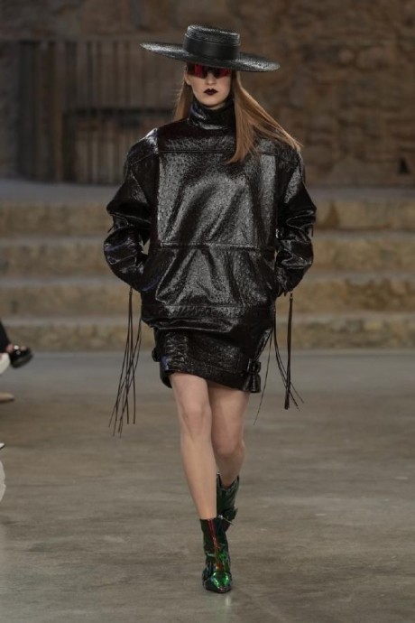 Коллекция Louis Vuitton Cruise 2025