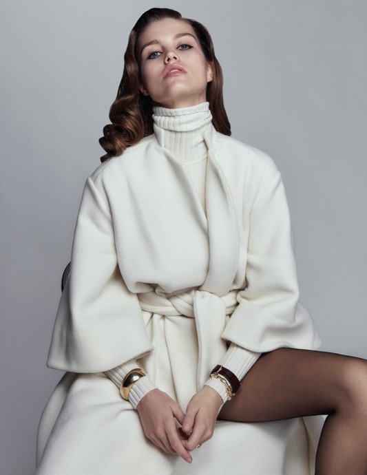 Luna Bijl for Vogue Mexico & Latin America by Chris Colls