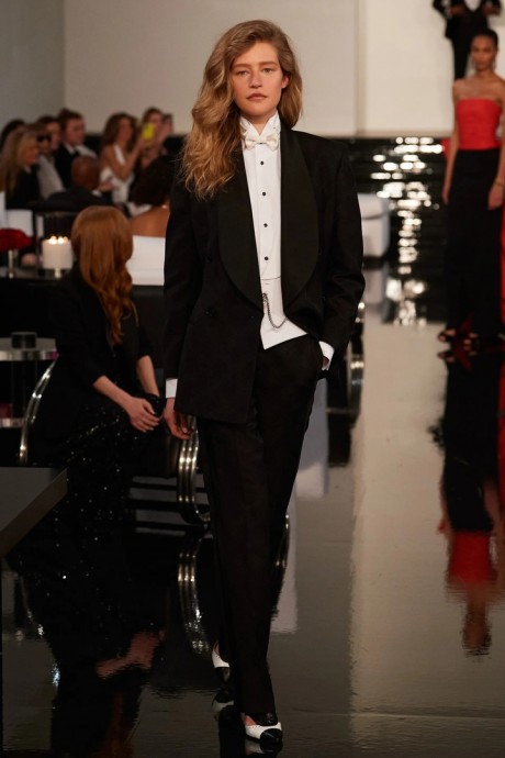 Коллекция Ralph Lauren Ready-To-Wear Осень-Зима 2022/2023 Коллекция Ralph Lauren Ready-To-Wear Осень-Зима 2022/2023