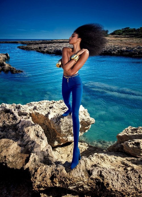 Имаан Хаммам (Imaan Hammam) в фотосессии для журнала Vogue Имаан Хаммам (Imaan Hammam) в фотосессии для журнала Vogue