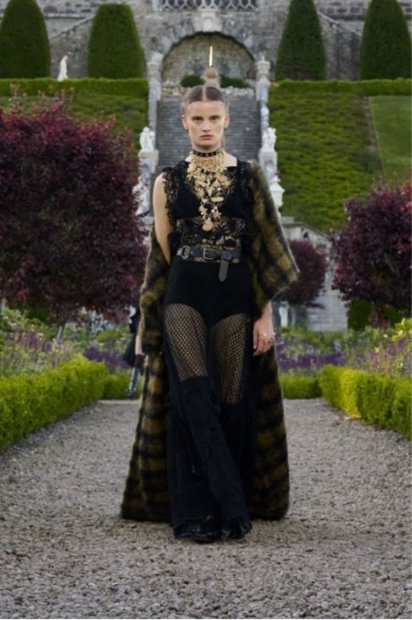 Коллекция CHRISTIAN DIOR CRUISE 2025