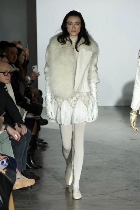 Коллекция Kobi Halperin Ready-To-Wear Fall/Winter 2024 New York Коллекция Kobi Halperin Ready-To-Wear Fall/Winter 2024 New York