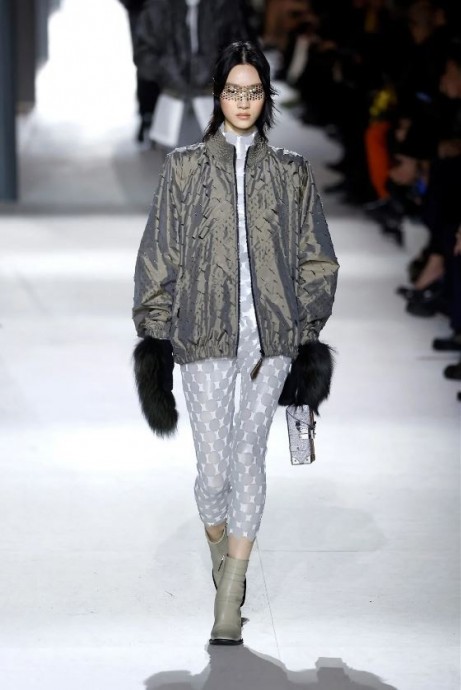 Коллекция Louis Vuitton Ready-To-Wear Fall/Winter 2024 Paris