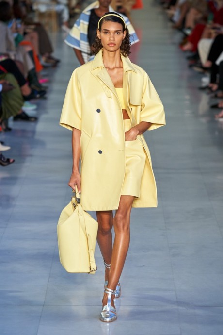 Коллекция Max Mara Ready-To-Wear Весна-Лето 2022