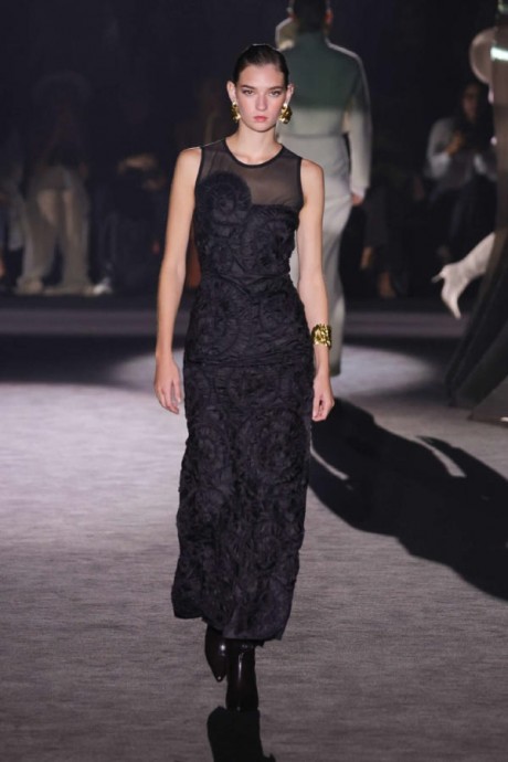 Коллекция Simorra Winter Ready-To-Wear Весна-Лето 2025 Коллекция Simorra Winter Ready-To-Wear Весна-Лето 2025