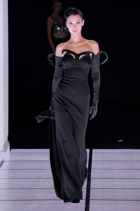 Коллекция Moschino Ready-To-Wear Осень-Зима 2022/2023 Коллекция Moschino Ready-To-Wear Осень-Зима 2022/2023