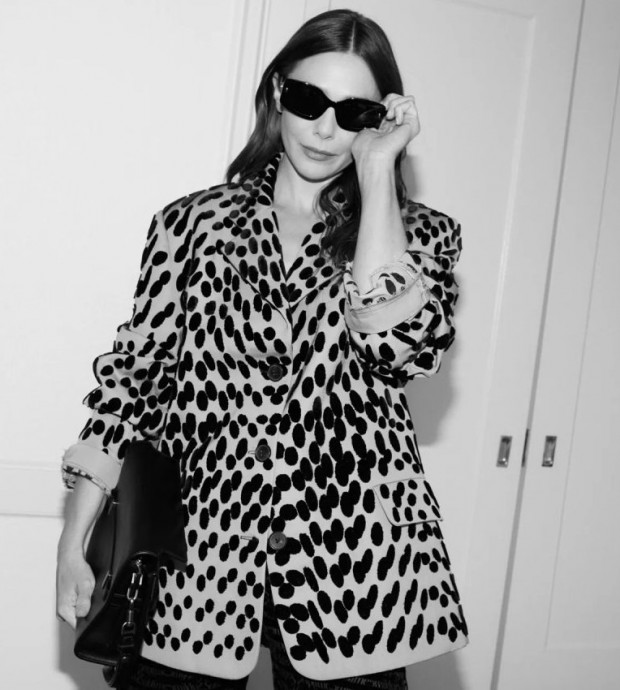 Элизабет Олсен (Elizabeth Olsen) в фотосессии для журнала Vogue (2024) Элизабет Олсен (Elizabeth Olsen) в фотосессии для журнала Vogue (2024)