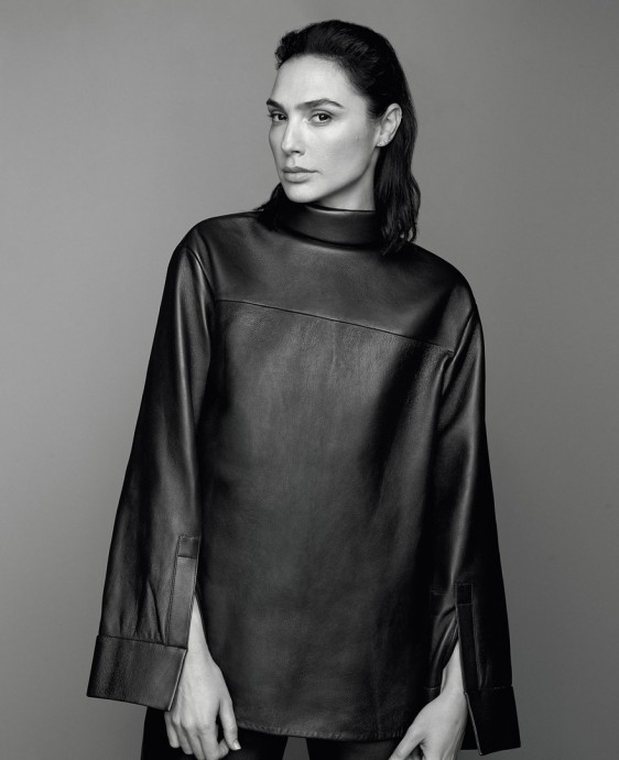 Галь Гадот (Gal Gadot) в фотосессии для журнала El País S Moda (2023) Галь Гадот (Gal Gadot) в фотосессии для журнала El País S Moda (2023)