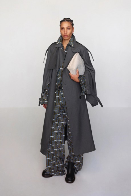 Коллекция Burberry Pre-Fall 2024