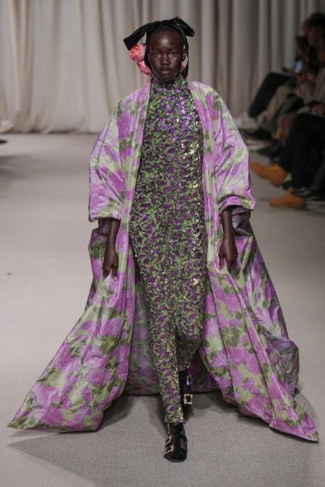 Коллекция Giambattista Valli Haute Couture Весна-Лето 2024 Коллекция Giambattista Valli Haute Couture Весна-Лето 2024