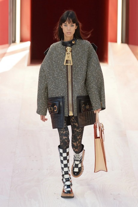 Коллекция Louis Vuitton Ready-To-Wear 2023