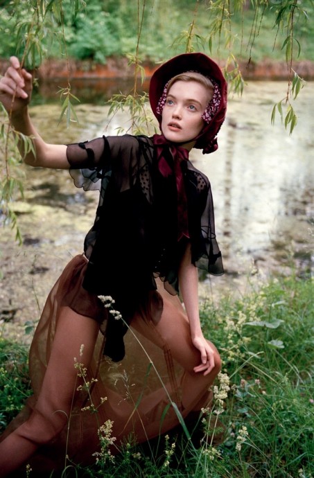 Ruth Bell for Vogue China by Yelena Yemchuk