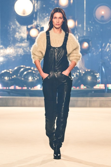 Коллекция Isabel Marant Ready-To-Wear Осень-Зима 2022/2023 Коллекция Isabel Marant Ready-To-Wear Осень-Зима 2022/2023