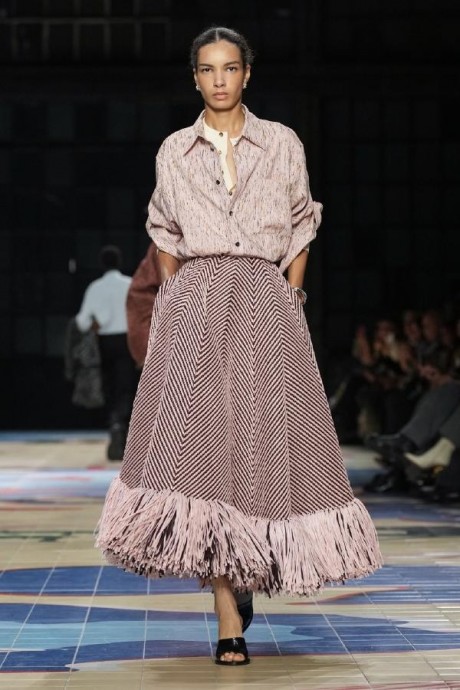 Коллекция Bottega Veneta Ready-To-Wear Весна-Лето 2024 Коллекция Bottega Veneta Ready-To-Wear Весна-Лето 2024