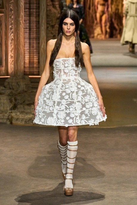 Коллекция Christian Dior Ready-To-Wear Весна-Лето 2023 Коллекция Christian Dior Ready-To-Wear Весна-Лето 2023