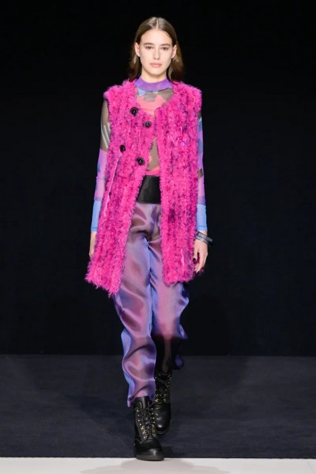 Коллекция Emporio Armani Ready-To-Wear Осень-Зима 2023 Коллекция Emporio Armani Ready-To-Wear Осень-Зима 2023