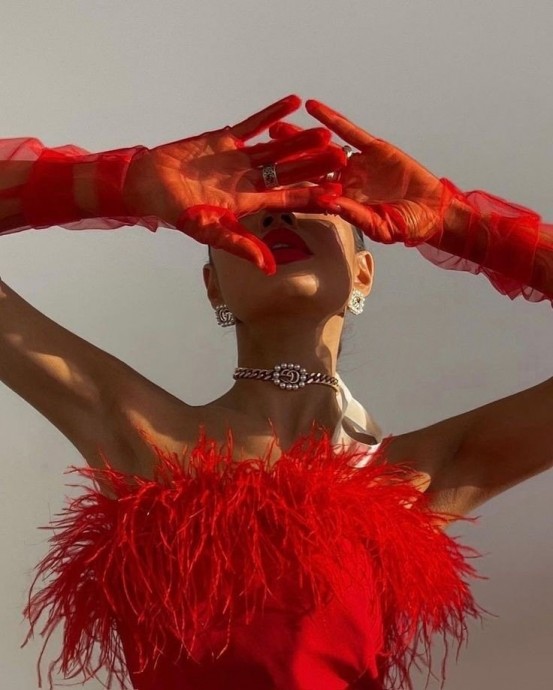 Lady in red