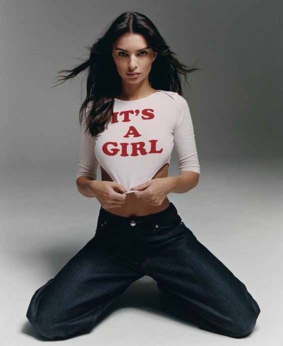 Эмили Ратаковски (Emily Ratajkowski) в фотосессии для M-Magazine (2023) Эмили Ратаковски (Emily Ratajkowski) в фотосессии для M-Magazine (2023)