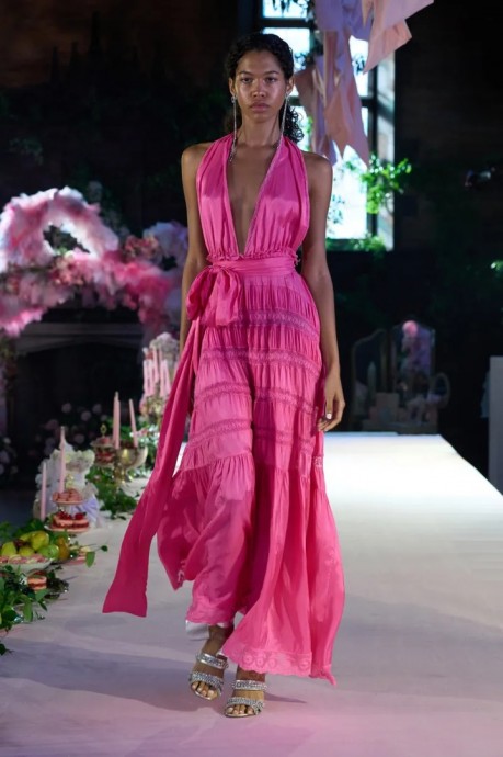 Коллекция LoveShackFancy Ready-To-Wear Весна-Лето 2024 Коллекция LoveShackFancy Ready-To-Wear Весна-Лето 2024