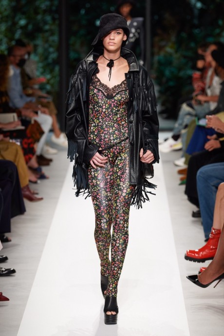 Коллекция Philosophy di Lorenzo Serafini Ready-To-Wear Весна-Лето 2022 Коллекция Philosophy di Lorenzo Serafini Ready-To-Wear Весна-Лето 2022