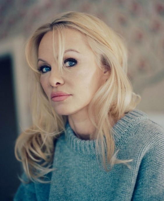 Памела Андерсон (Pamela Anderson) в фотосессии для WSJ Magazine