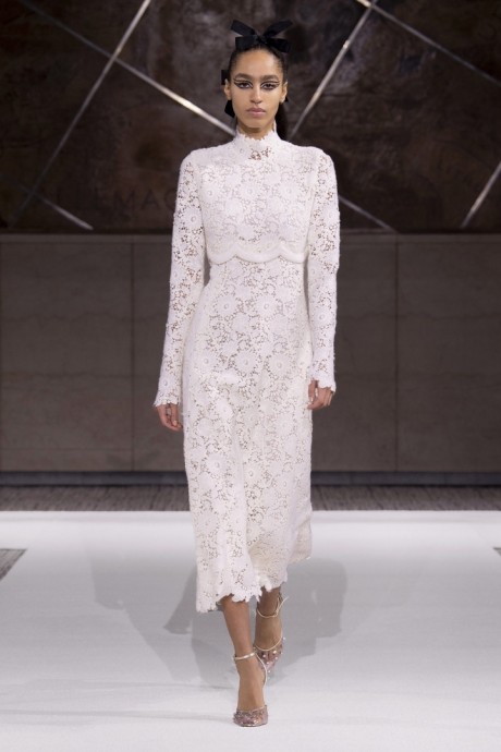 Коллекция Giambattista Valli Pre-Fall Осень-Зима 2022/2023