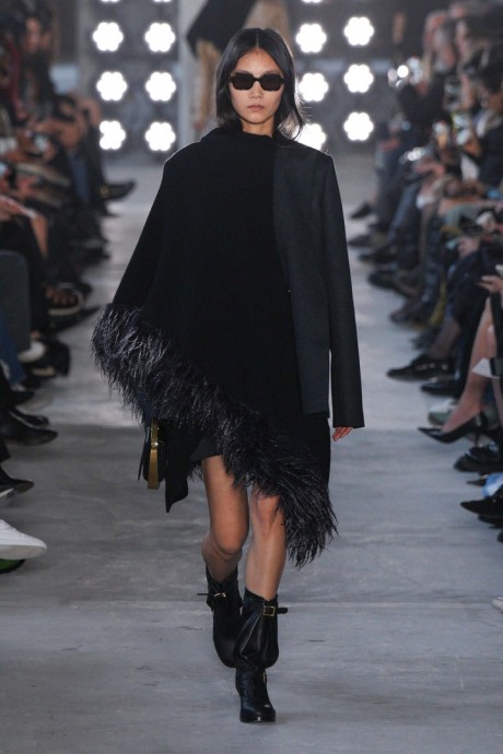Sacai осень/зима 2025-2026