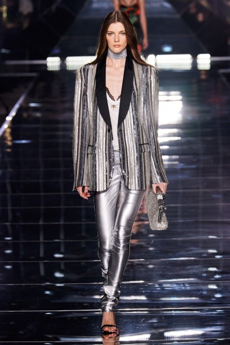 Коллекция Dolce & Gabbana Ready-To-Wear Весна-Лето 2022 Коллекция Dolce & Gabbana Ready-To-Wear Весна-Лето 2022