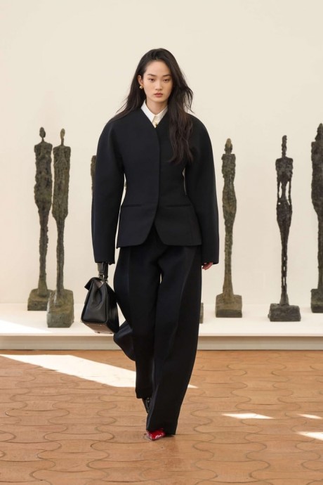 Коллекция Jacquemus Ready-To-Wear Весна-Лето 2024