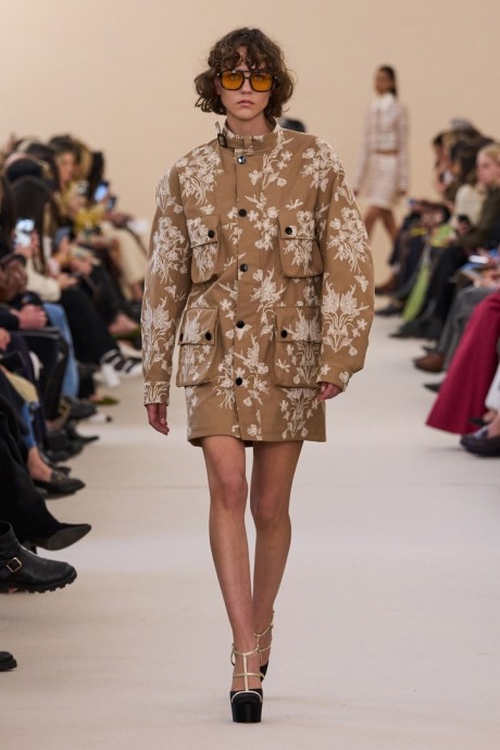 Высокая мода Giambattista Valli Fall-Winter 2024/25 RTW Collection Высокая мода Giambattista Valli Fall-Winter 2024/25 RTW Collection