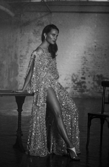 Алисия Викандер (Alicia Vikander) в фотосессии для журнала Flaunt (2024) Алисия Викандер (Alicia Vikander) в фотосессии для журнала Flaunt (2024)