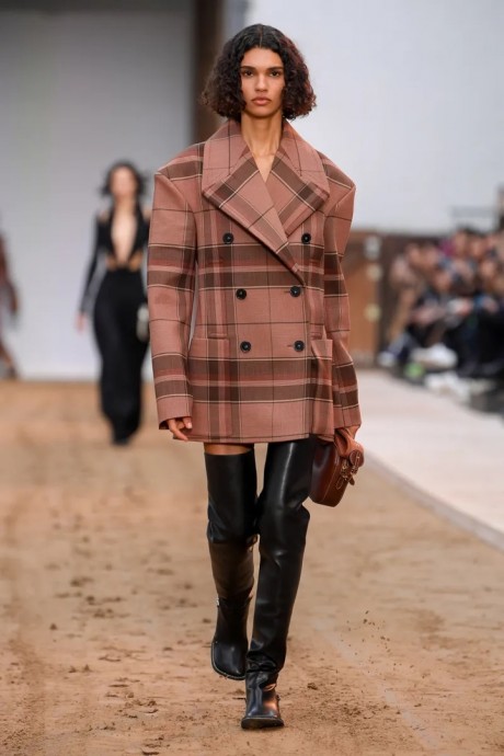 Коллекция Stella McCartney Ready-To-Wear Осень-Зима 2023-2024 Коллекция Stella McCartney Ready-To-Wear Осень-Зима 2023-2024