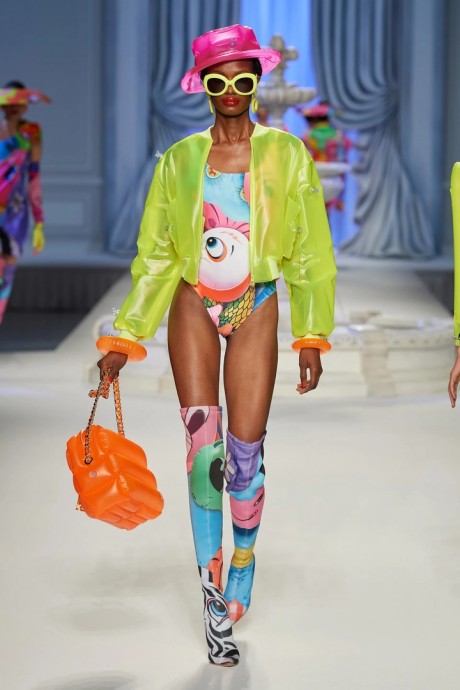 Коллекция Moschino Ready-To-Wear Весна-Лето 2023