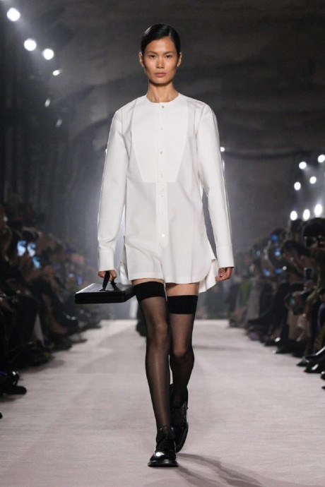 Коллекция Victoria Beckham Ready-To-Wear Осень-Зима 2025-2026 Коллекция Victoria Beckham Ready-To-Wear Осень-Зима 2025-2026