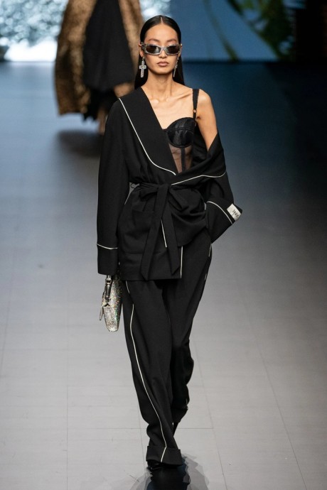 Коллекция Dolce & Gabbana Ready-To-Wear Весна-Лето 2023 Коллекция Dolce & Gabbana Ready-To-Wear Весна-Лето 2023