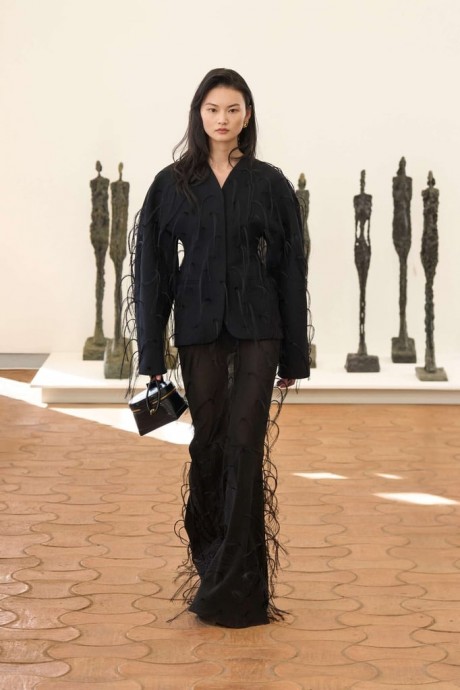 Коллекция Jacquemus Ready-To-Wear Весна-Лето 2024