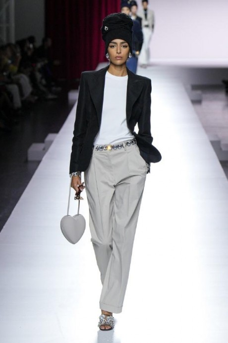 Коллекция Moschino Ready-To-Wear Весна-Лето 2024