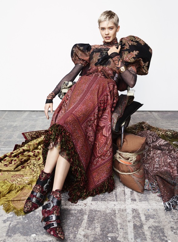 Grace Elizabeth, Maike Inga, Ugbad Abdi & Others for Vogue USA by Willy Vanderperre Grace Elizabeth, Maike Inga, Ugbad Abdi & Others for Vogue USA by Willy Vanderperre