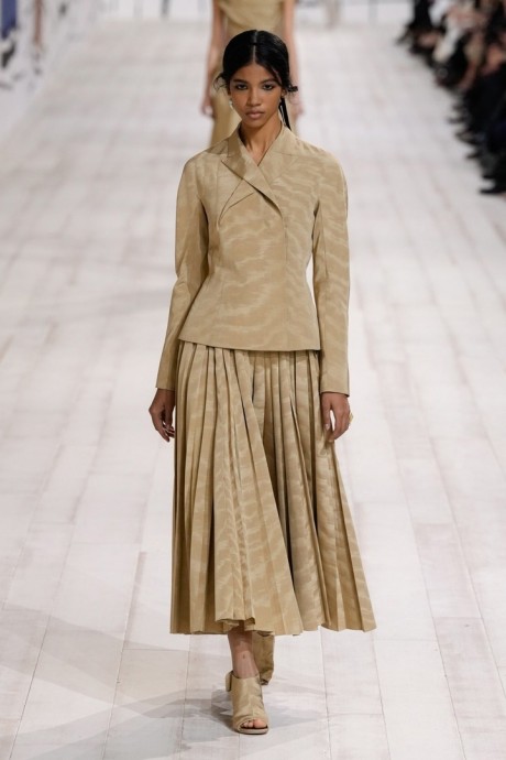 Высокая мода Dior Spring/Summer 2024