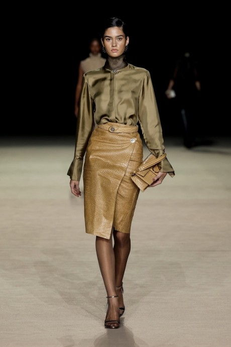 Высокая мода Carla Zampatti Resort 2025