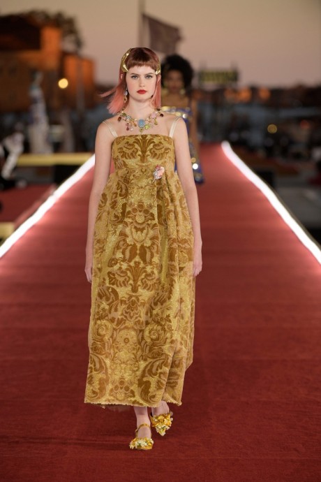 Коллекция Dolce & Gabbana Couture Осень-Зима 2021/2022