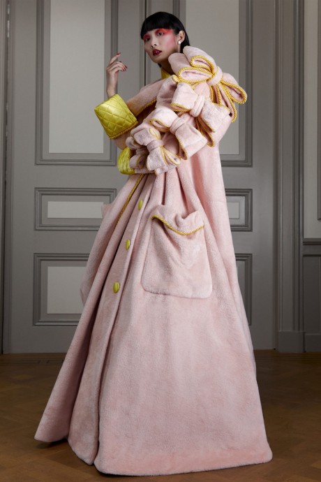 Модели коллекции Viktor & Rolf Couture