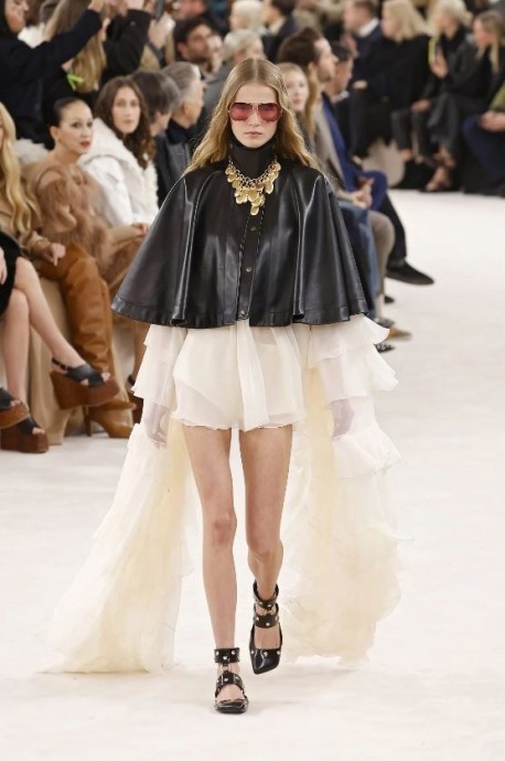 Коллекция Chloé Ready-To-Wear Fall/Winter 2024 Paris