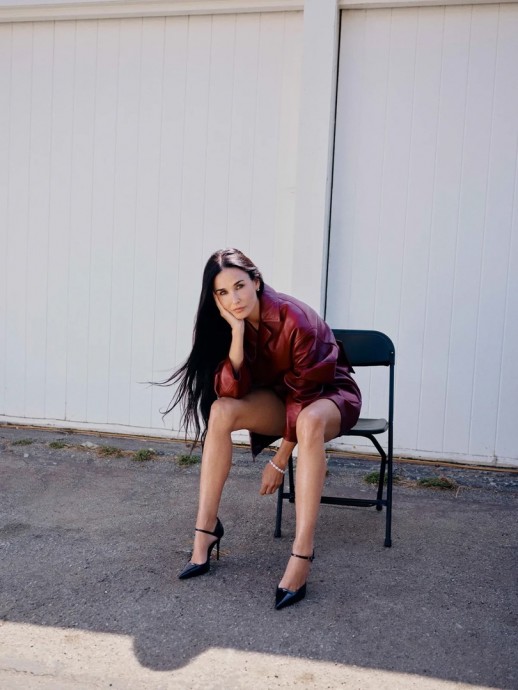 Деми Мур (Demi Moore) в фотосессии для журнала ELLE US (2025) Деми Мур (Demi Moore) в фотосессии для журнала ELLE US (2025)