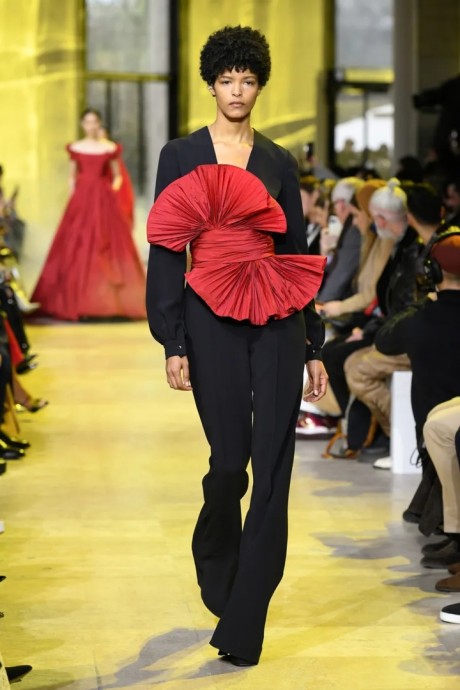 Коллекция Elie Saab Ready-To-Wear Осень-Зима 2023-2024 Коллекция Elie Saab Ready-To-Wear Осень-Зима 2023-2024