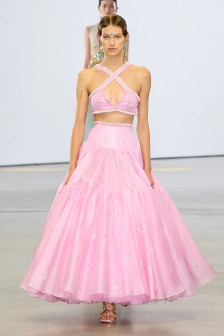 Коллекция Giambattista Valli Ready-To-Wear Весна-Лето 2023 Коллекция Giambattista Valli Ready-To-Wear Весна-Лето 2023