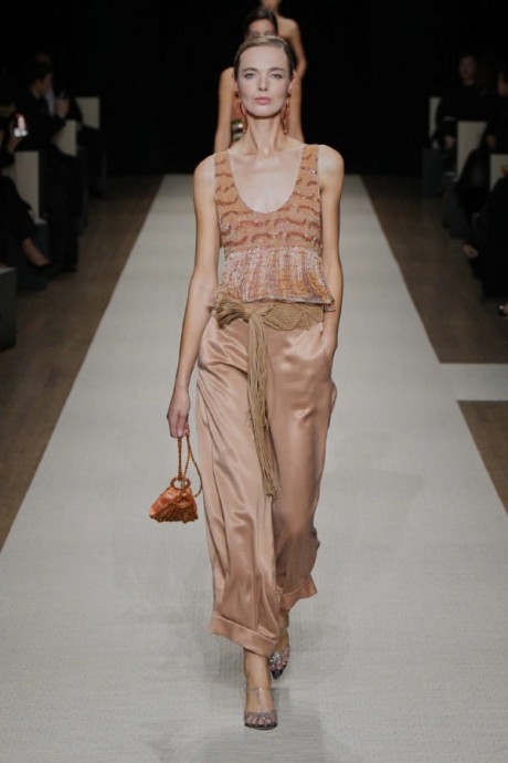 Коллекция Giorgio Armani Ready-To-Wear Весна-Лето 2025 Коллекция Giorgio Armani Ready-To-Wear Весна-Лето 2025