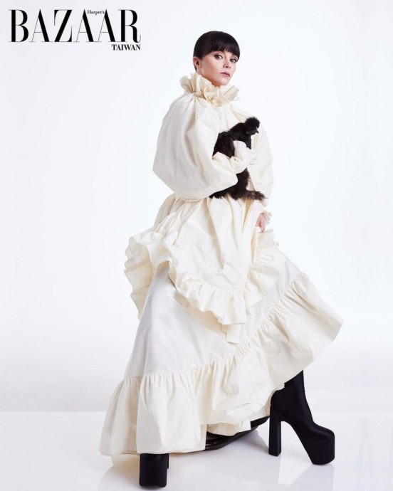 Кристина Риччи (Christina Ricci) в фотосессии для журнала Harper’s Bazaar Taiwan (2023)